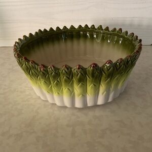 Vintage Green and White Asparagus Ceramic serving bowl hand painted Italian rare